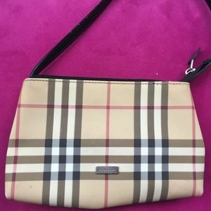 Burberry Purse!